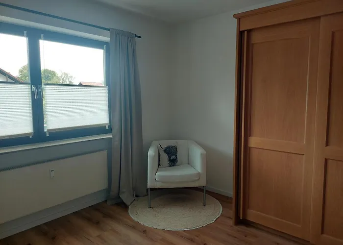 Stephanie Im Appartement Seeg